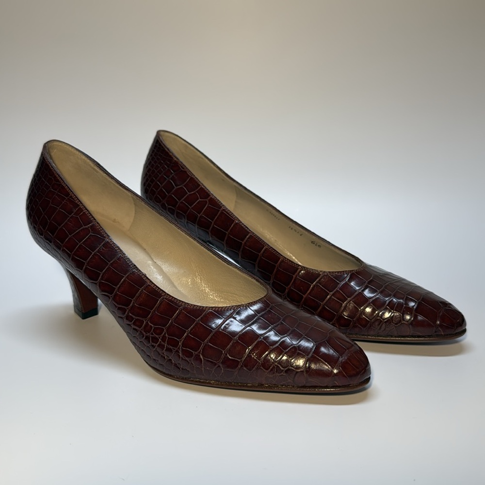Bruno Magli Brown Heels with Elegant Silhouette and Croc Embossed Print